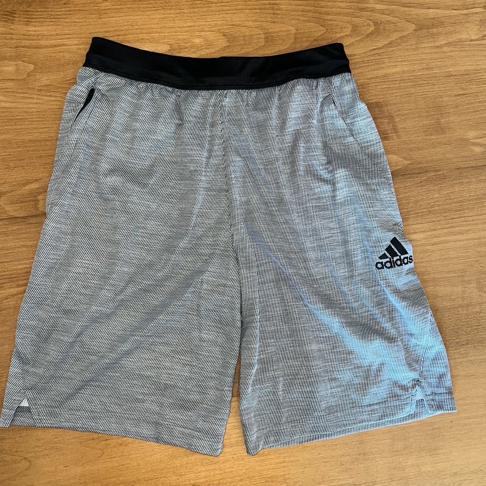 NEW Adidas Axis 3.0 Knit Shorts Men's Small Pockets Training Gym Activewear GRAY